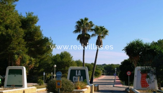 Building plot - Sale - Jávea - La Cala