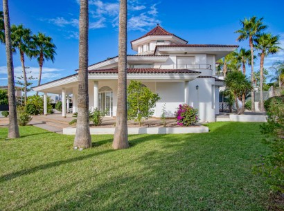 Nueva construcción  - Villa -
Alfaz del Pi - Arabi