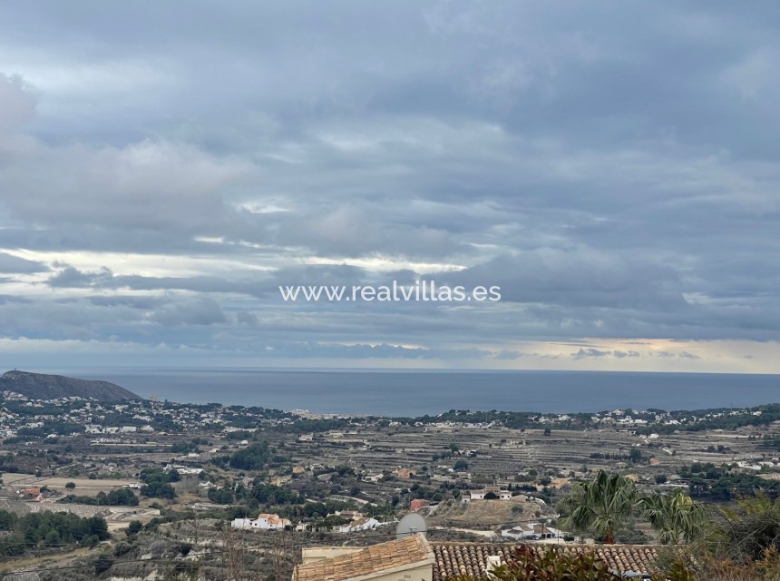 Resale - Building plot -
Moraira