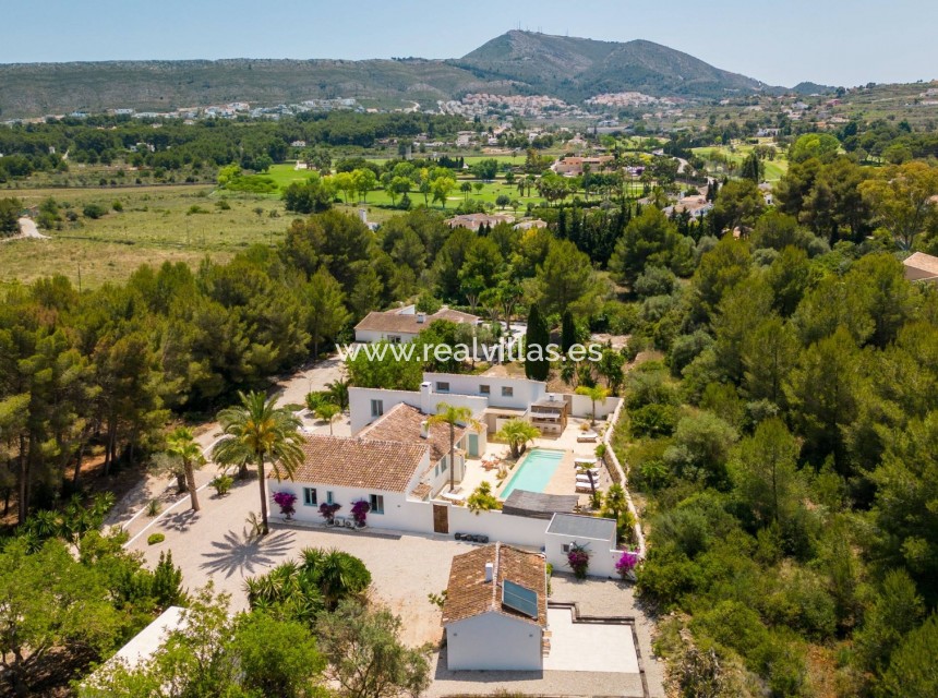 Resale - Country house -
Jávea - La Lluca