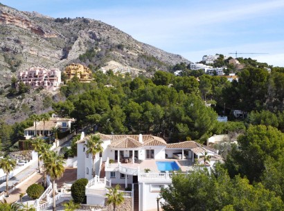 Resale - Villa -
Altea - Alhama Springs