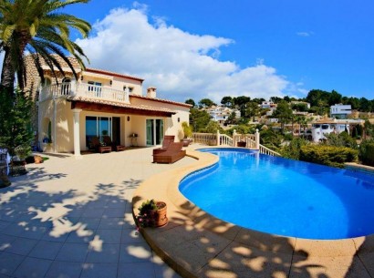 Resale - Villa -
Benissa - Cala Abogat