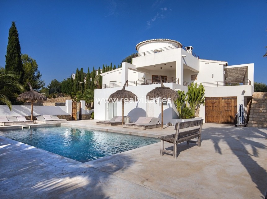 Resale - Villa -
Benissa - Pedramala