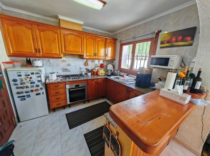 Resale - Villa -
Benitachell - Les Fonts