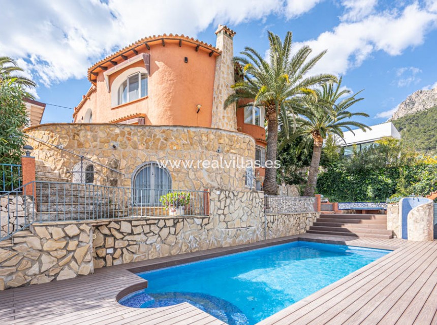 Resale - Villa -
Calpe - Canuta