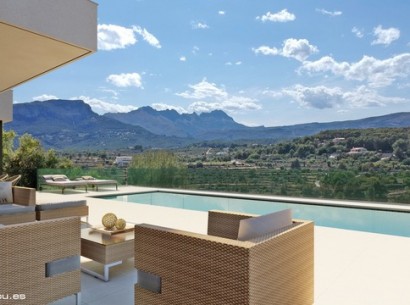 Resale - Villa -
Calpe - Empedrola