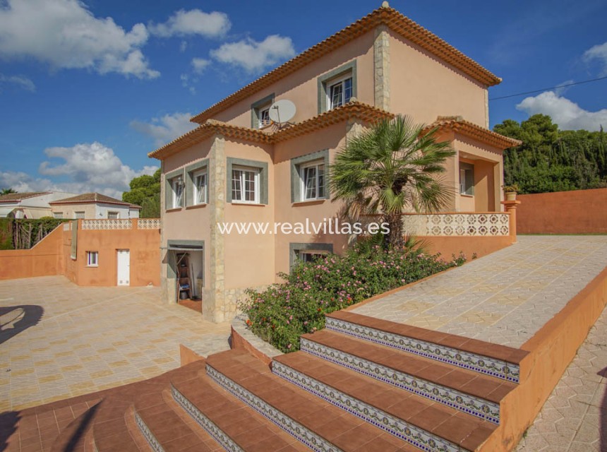 Resale - Villa -
Calpe - Partida La Calalga