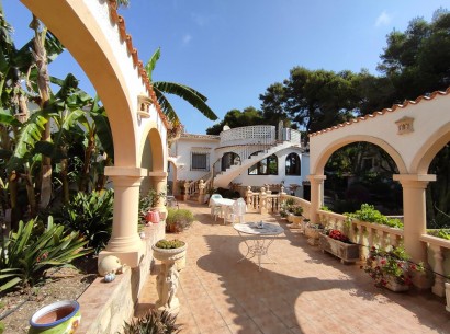 Resale - Villa -
Jávea - Balcón al mar