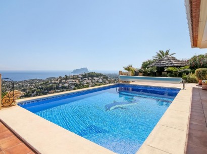 Resale - Villa -
Moraira - Benimeit