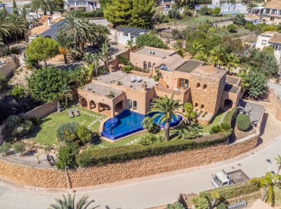 Resale - Villa -
Moraira - El Portet