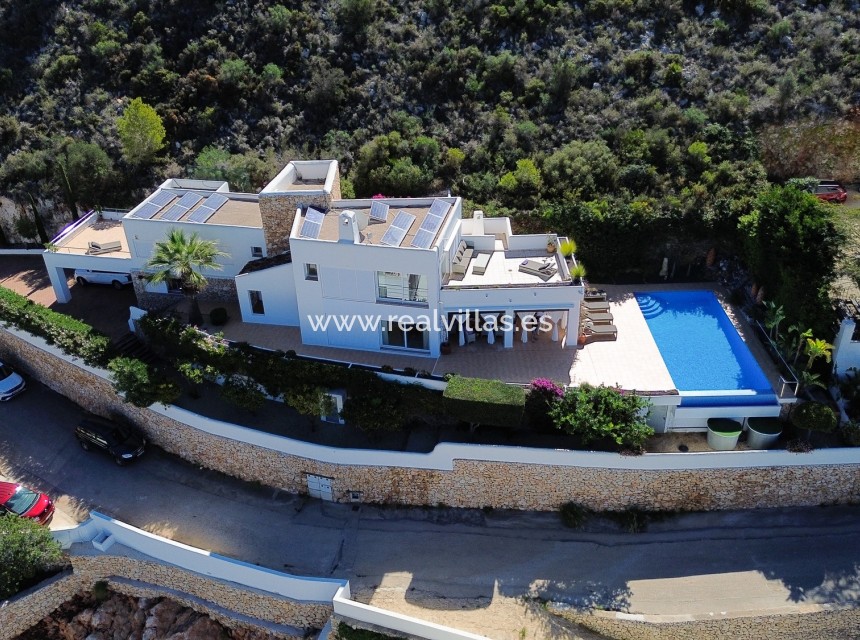 Resale - Villa -
Moraira - El Portet