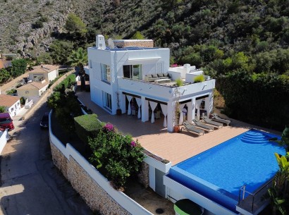 Resale - Villa -
Moraira - El Portet