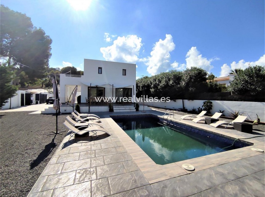 Resale - Villa -
Moraira - Moravit