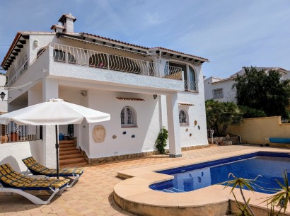 Resale - Villa -
Moraira - Pinar de L´Advocat