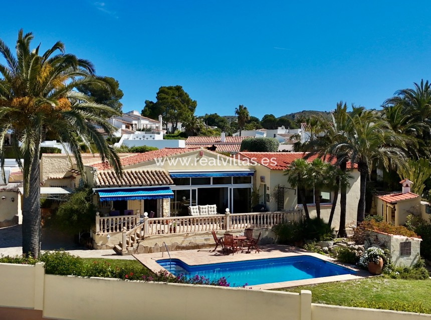 Resale - Villa -
Moraira - Pla de Mar