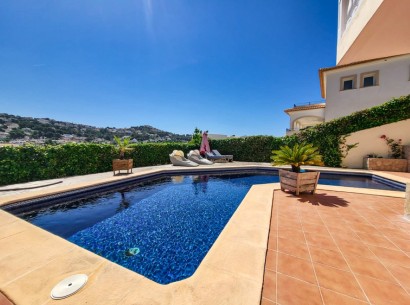 Resale - Villa -
Moraira - Sabatera