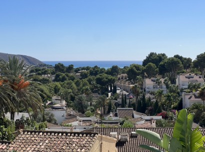 Resale - Villa -
Moraira