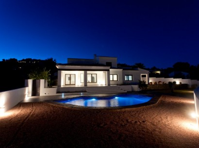 Resale - Villa -
Moraira