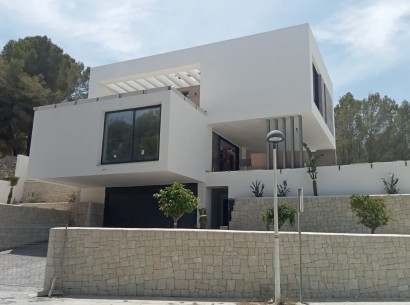 Resale - Villa -
Moraira