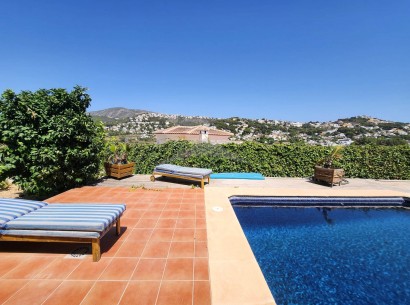 Resale - Villa -
Moraira