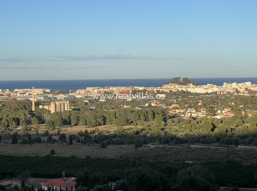 Revente - Building plot -
Denia - La Pedrera