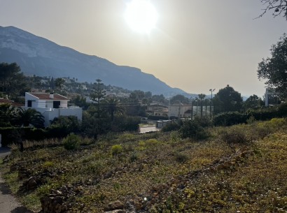 Revente - Building plot -
Denia