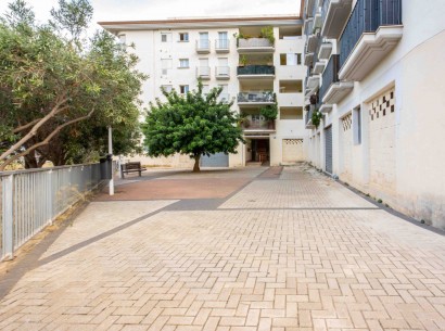 Revente - Commercieel vastgoed -
Jávea - Center