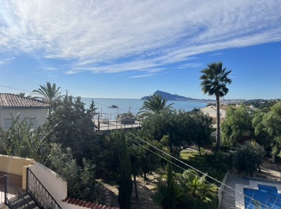 Revente - Propriété commerciale -
Altea