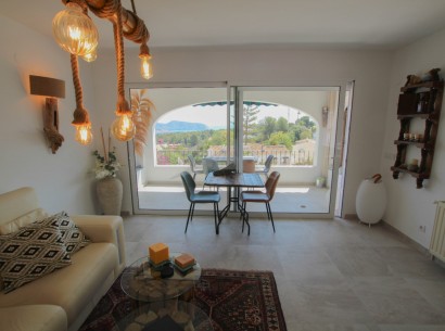 Revente - Villa -
Moraira - Benimeit