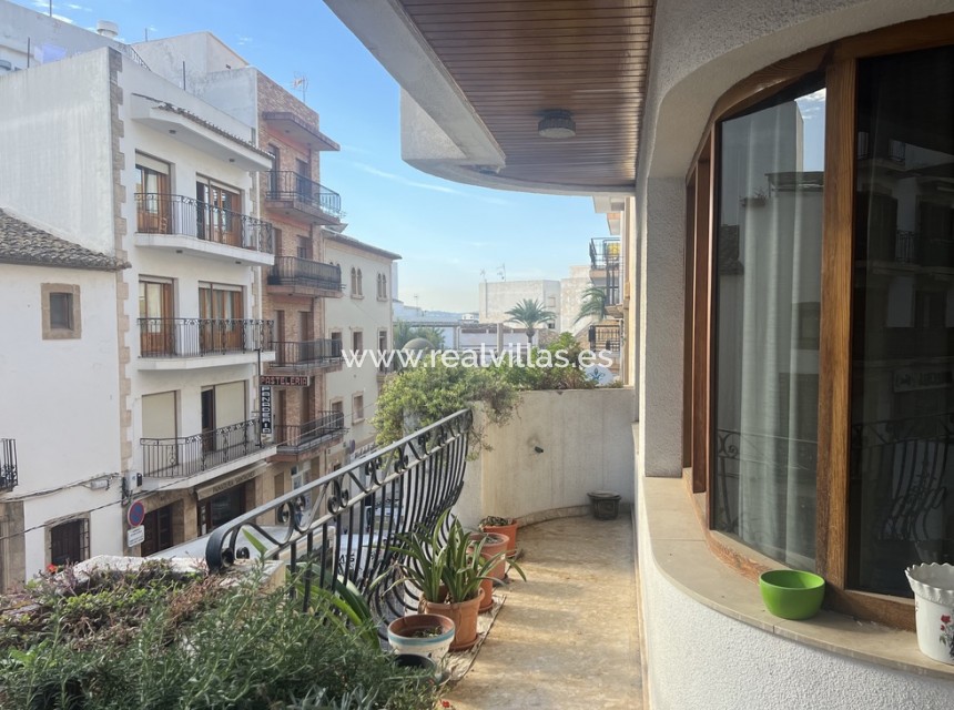 Sale - Apartment -
Jávea - Centre