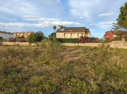Sale - Building plot -
Denia - Deveses