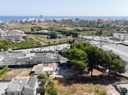 Sale - Building plot -
Jávea - Adsubia