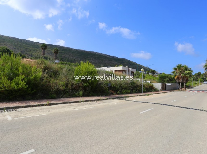 Sale - Building plot -
Jávea - Cansalades