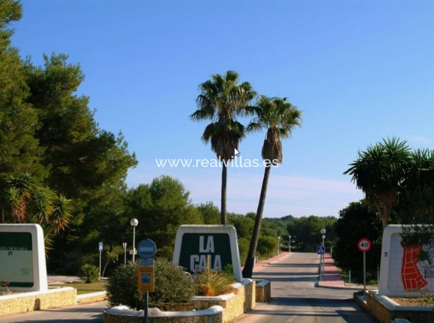 Sale - Building plot -
Jávea - La Cala