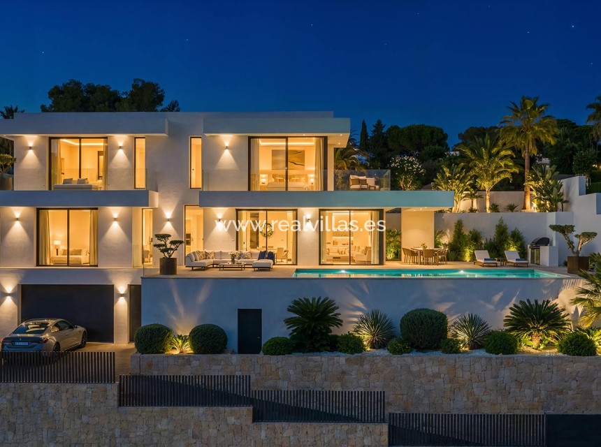 Sale - Villa -
Calpe - Empedrola