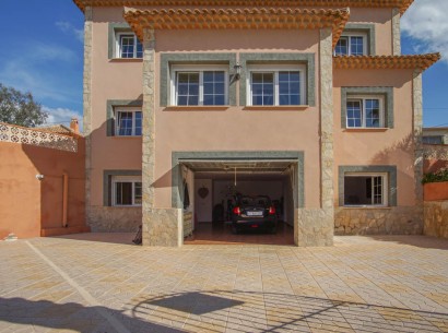 Sale - Villa -
Calpe - Partida La Calalga