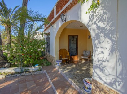 Sale - Villa -
Jávea - Centro