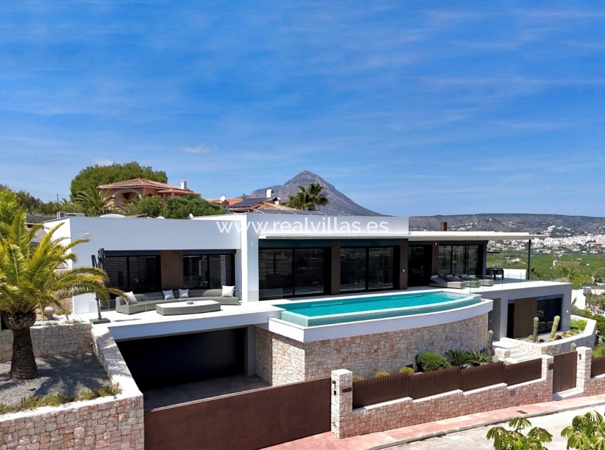Sale - Villa -
Javea - Puerta Fenicia