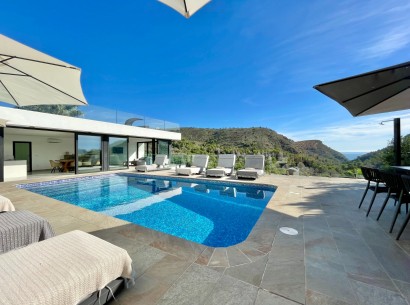 Sale - Villa -
Moraira - La Arnella