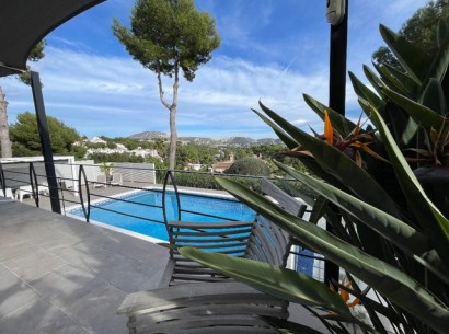 Sale - Villa -
Moraira