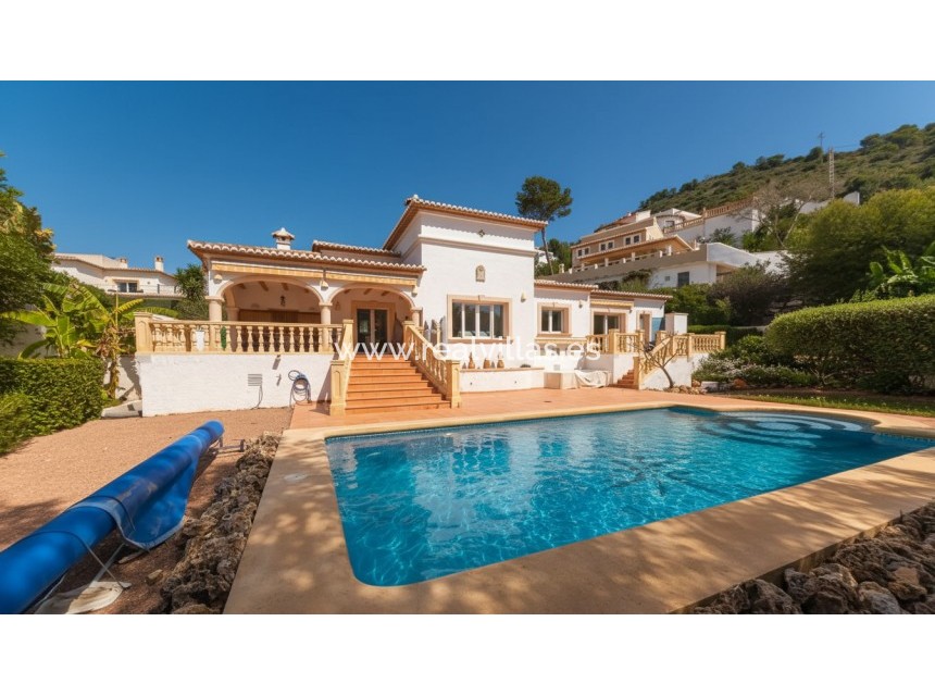 Sale - Villa -
Moraira