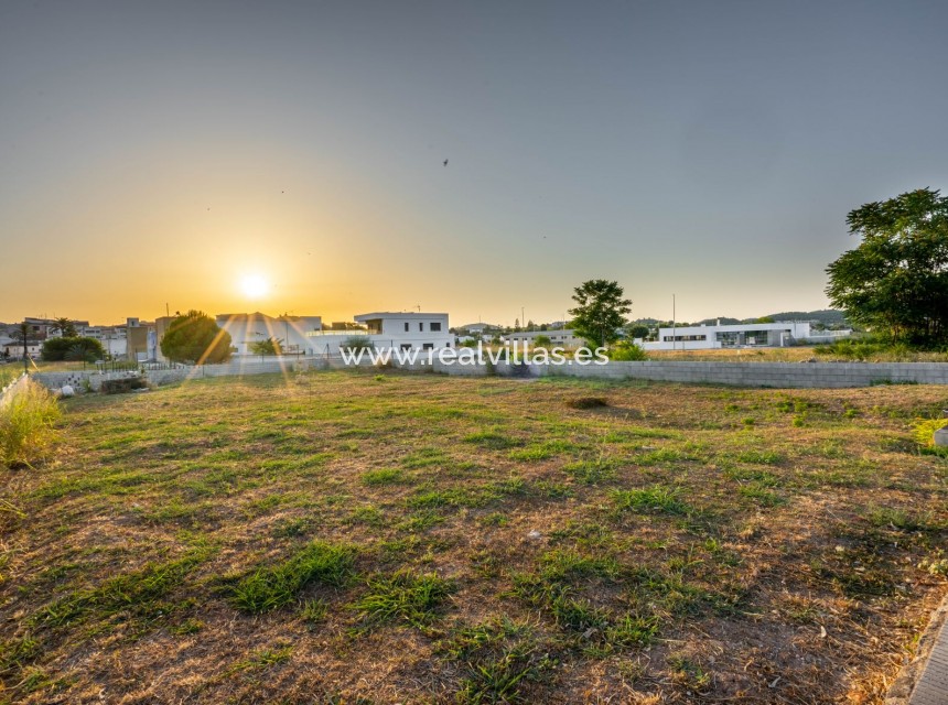 Venta - Building plot -
Gata de Gorgos - Center