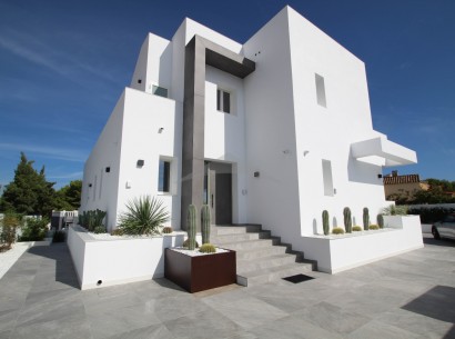 Venta - Villa -
Moraira - San Jaime