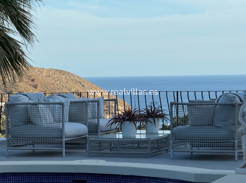 Venta - Villa -
Moraira