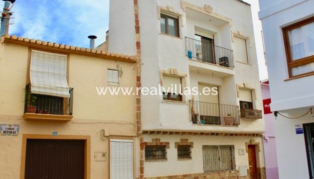 Villa - Resale - Denia - Denia