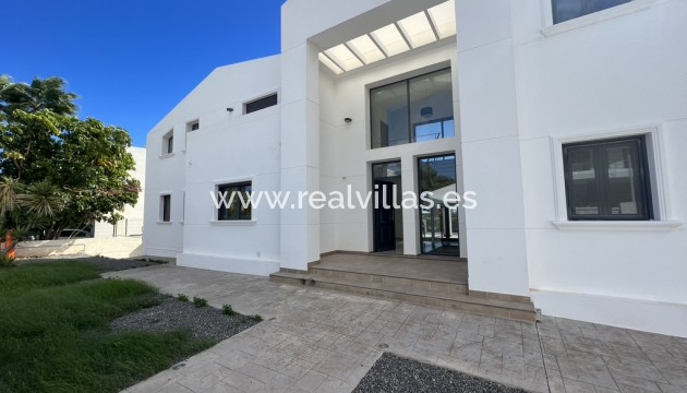 Villa - Resale - Moraira - Moraira