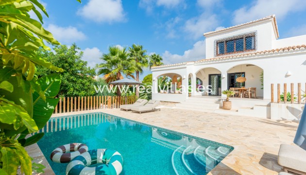 Villa - Resale - Moraira -
                Pla de Mar