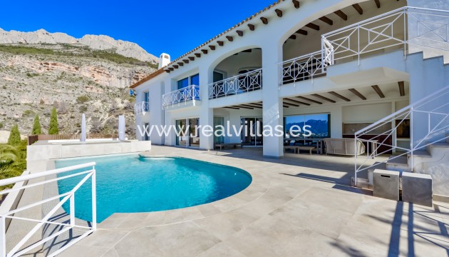 Villa - Sale - Altea -
                Sierra de Altea