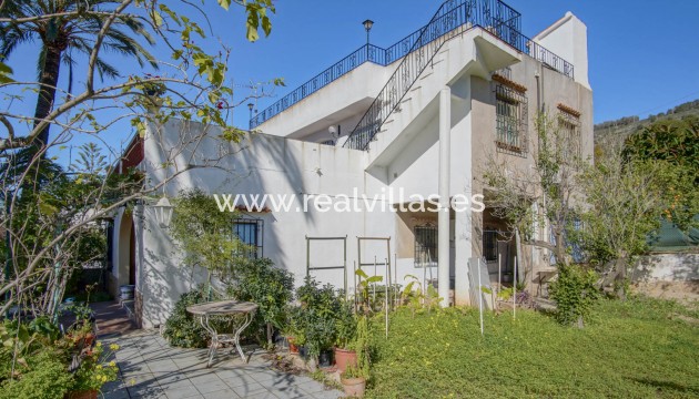 Villa - Sale - Jávea - Centro
