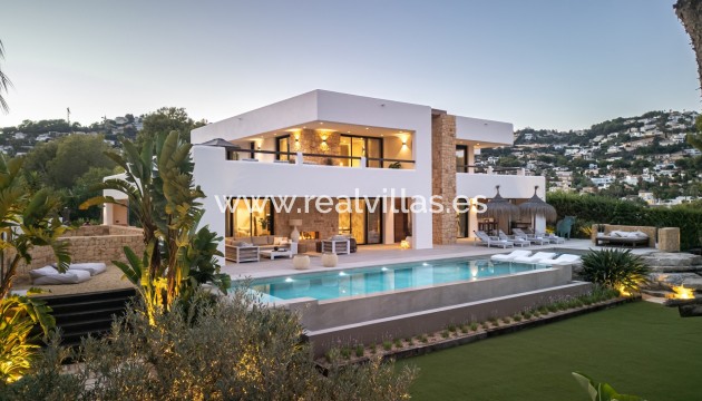 Villa - Venta - Moraira -
                Pinar del Advocat
